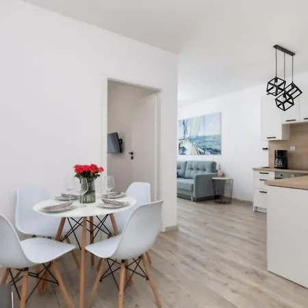 Apartment Kapitanski Mostek Dobra Lokalizacja